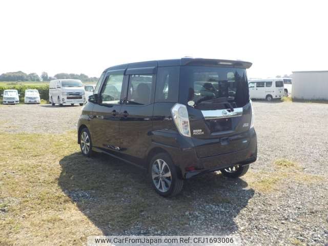 nissan dayz-roox 2016 CFJ1693006 image 2