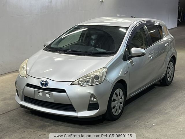 toyota aqua 2013 -TOYOTA--AQUA NHP10-6175242---TOYOTA--AQUA NHP10-6175242- image 1