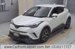 toyota c-hr 2018 -TOYOTA--C-HR DBA-NGX10--NGX10-2001262---TOYOTA--C-HR DBA-NGX10--NGX10-2001262-