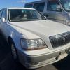 toyota crown-majesta 2000 41 image 2