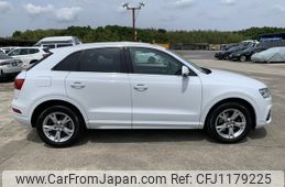 audi q3 2016 NIKYO_SY55751