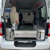 nissan nv350-caravan-van 2019 GOO_JP_700050115930250612001 image 10