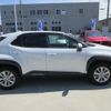 toyota yaris-cross 2023 CFJ1580745 image 11