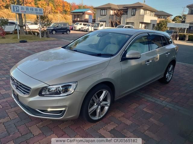 volvo v60 2017 quick_quick_LDA-FD4204T_YV1FWA8RDJ2387383 image 1