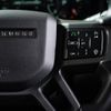 land-rover defender 2023 quick_quick_LE72WAB_SALEA7AW7P2235145 image 17
