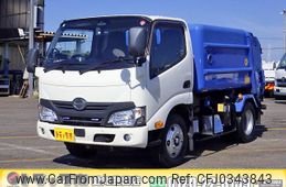 hino dutro 2017 GOO_NET_EXCHANGE_0206393A30241018W004