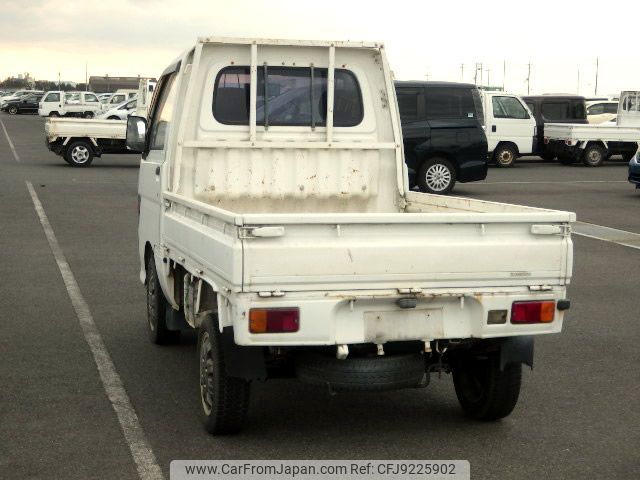 daihatsu hijet-truck 1994 No.15179 image 2