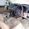 toyota land-cruiser-prado 2020 24350105 image 31