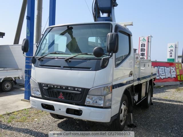 mitsubishi-fuso canter 2004 GOO_NET_EXCHANGE_0840414A30221110W001 image 1