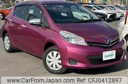 toyota vitz 2011 -TOYOTA--Vitz DBA-NSP135--NSP135-2003945---TOYOTA--Vitz DBA-NSP135--NSP135-2003945-