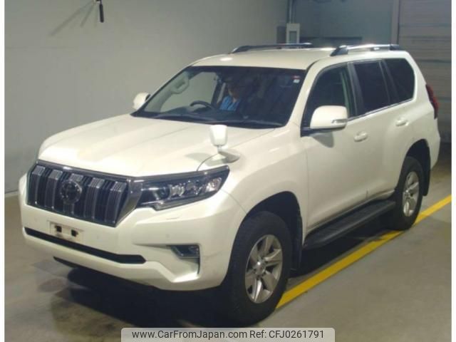 toyota land-cruiser-prado 2017 quick_quick_3BA-TRJ150W_0080790 image 1