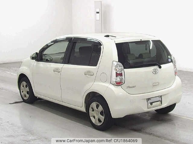 toyota passo 2012 CFJ1864069 image 2