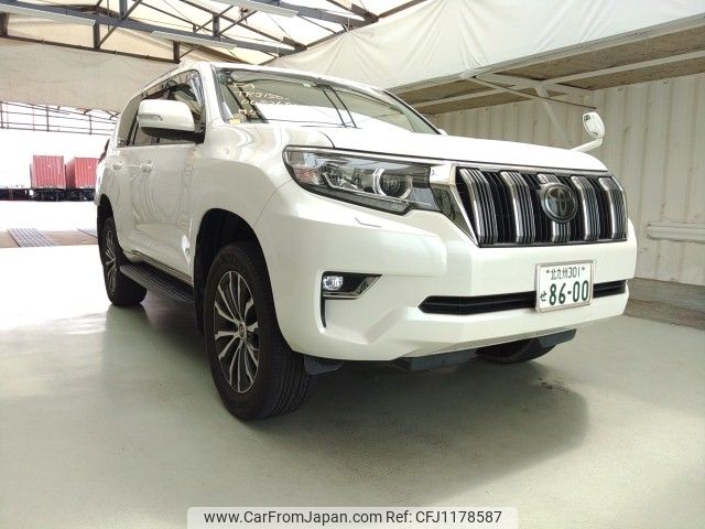 toyota land-cruiser-prado 2018 ENHANCEAUTO_1_ea300050 image 1