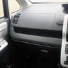 toyota voxy 2010 NIKYO_YZ71583 image 3