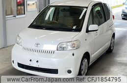 toyota porte 2004 CFJ1854795