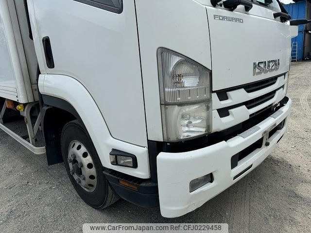 isuzu forward 2015 GOO_NET_EXCHANGE_0704404A30240919W001 image 2