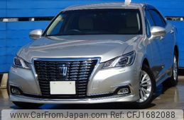toyota crown 2017 CFJ1682088