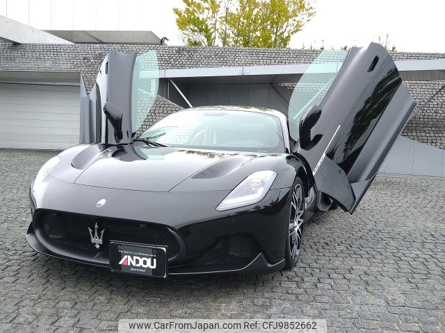 maserati maserati-others 2023 CFJ9852662 image 1