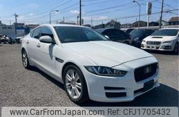 jaguar xe 2016 CFJ1705432