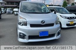 toyota voxy 2013 CFJ1585175