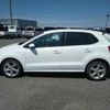 volkswagen polo 2017 -VOLKSWAGEN--VW Polo DBA-6RCJZ--WVWZZZ6RZHU075161---VOLKSWAGEN--VW Polo DBA-6RCJZ--WVWZZZ6RZHU075161- image 2