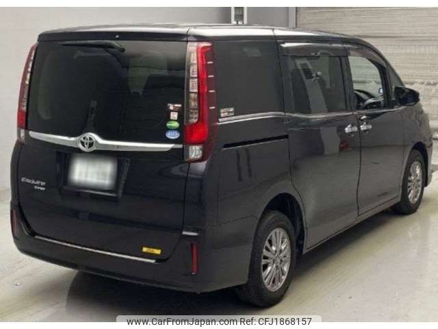 toyota esquire 2015 CFJ1868157 image 2