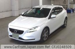 volvo v40 2017 quick_quick_DAA-MB4154T_YV1MU2920J2471723