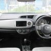 toyota vitz 2013 CFJ1907430 image 6