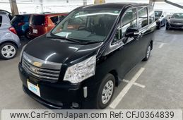 toyota noah 2014 AF-ZRR70-0601517