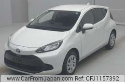 toyota aqua 2022 -TOYOTA--AQUA 6AA-MXPK11--MXPK11-2065067---TOYOTA--AQUA 6AA-MXPK11--MXPK11-2065067-