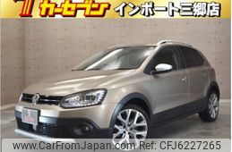 volkswagen cross-polo 2014 CFJ6227265