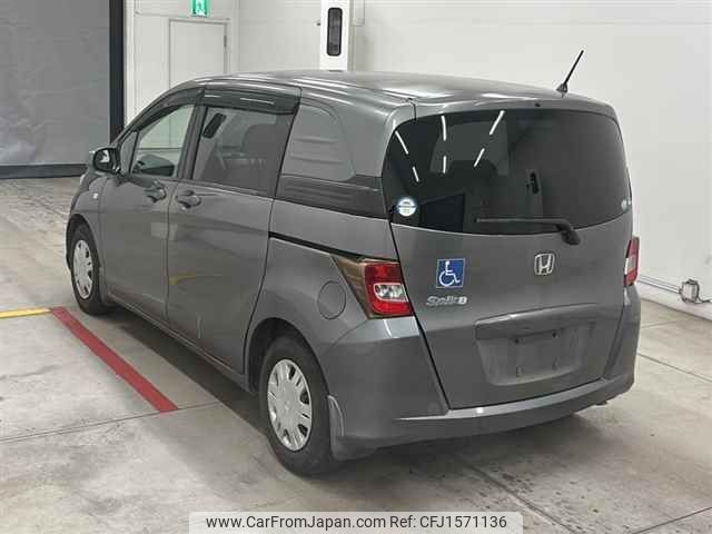 honda freed-spike 2011 CFJ1571136 image 2