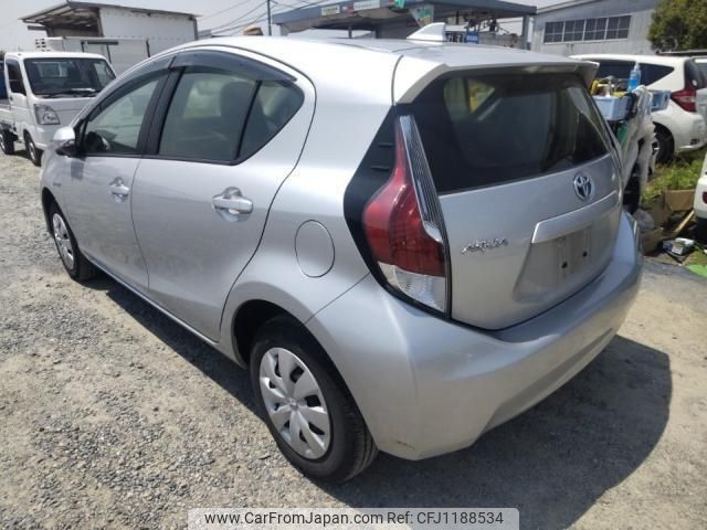 toyota aqua 2017 quick_quick_DAA-NHP10_NHP10-6607371 image 2