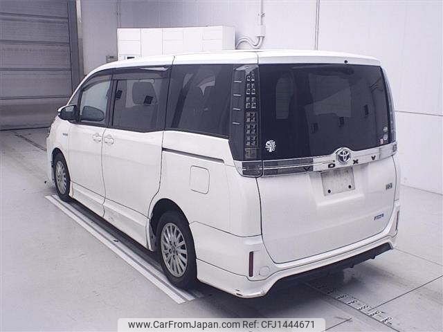 toyota voxy 2014 CFJ1444671 image 2