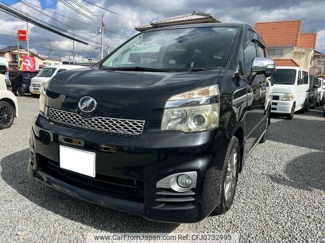 toyota voxy 2013 -TOYOTA 【愛媛 300ﾜ8390】--Voxy ZRR70W--0572236---TOYOTA 【愛媛 300ﾜ8390】--Voxy ZRR70W--0572236- image 1