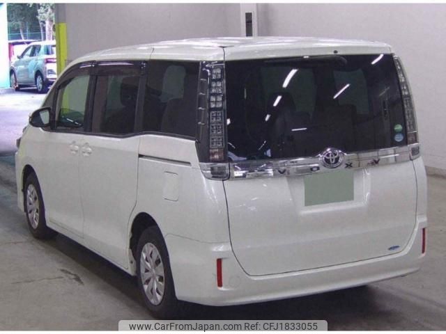 toyota voxy 2014 CFJ1833055 image 2