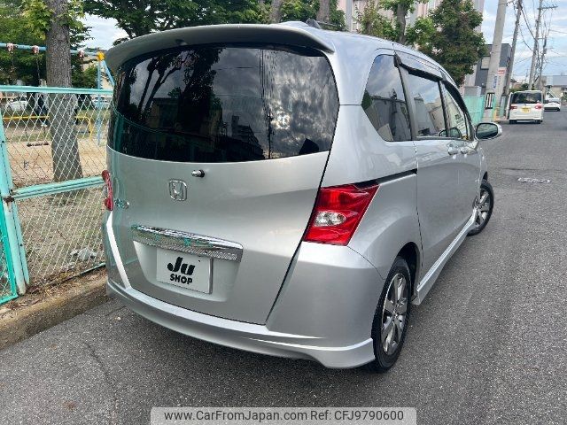 honda freed 2011 CFJ9790600 image 2