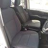 toyota noah 2017 -TOYOTA--Noah DBA-ZRR85G--ZRR85-0088324---TOYOTA--Noah DBA-ZRR85G--ZRR85-0088324- image 6