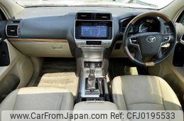 toyota land-cruiser-prado 2022 504928-924001