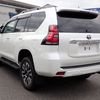 toyota land-cruiser-prado 2021 24121003 image 3