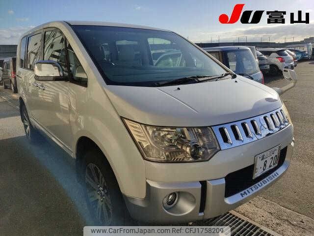 mitsubishi delica-d5 2010 CFJ1758209 image 1
