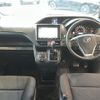 toyota noah 2018 CFJ1734147 image 16