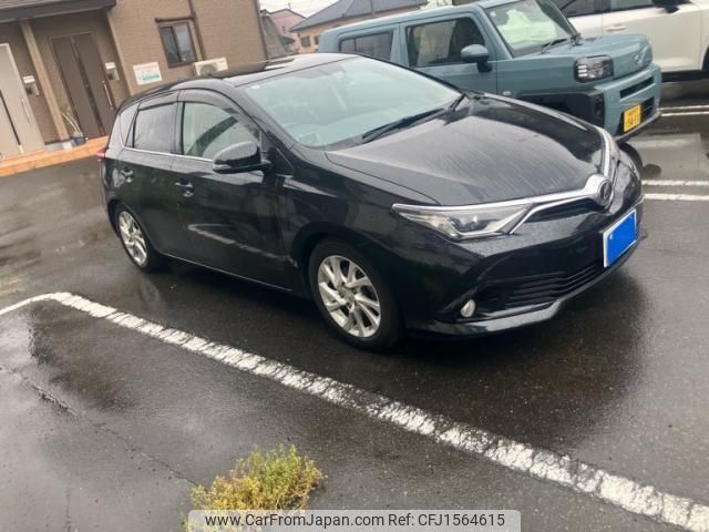 toyota auris 2015 CFJ1564615 image 2