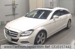 mercedes-benz cls-class 2013 -MERCEDES-BENZ 【千葉 302ﾙ8225】--Benz CLS RBA-218959C--WDD2189592A081942---MERCEDES-BENZ 【千葉 302ﾙ8225】--Benz CLS RBA-218959C--WDD2189592A081942-