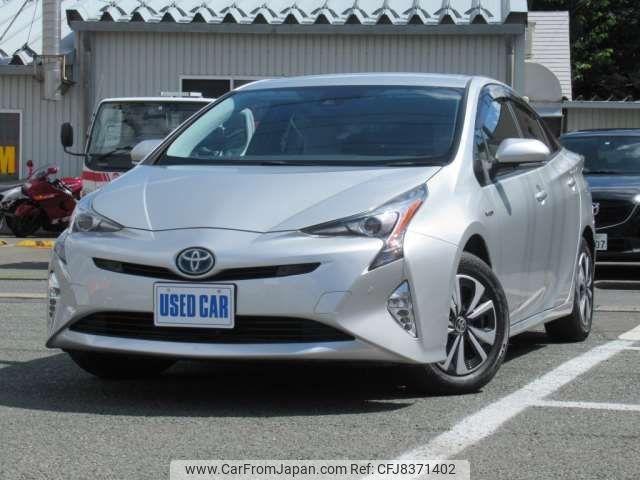 toyota prius 2016 -TOYOTA--Prius DAA-ZVW55--ZVW55-8032109---TOYOTA--Prius DAA-ZVW55--ZVW55-8032109- image 1