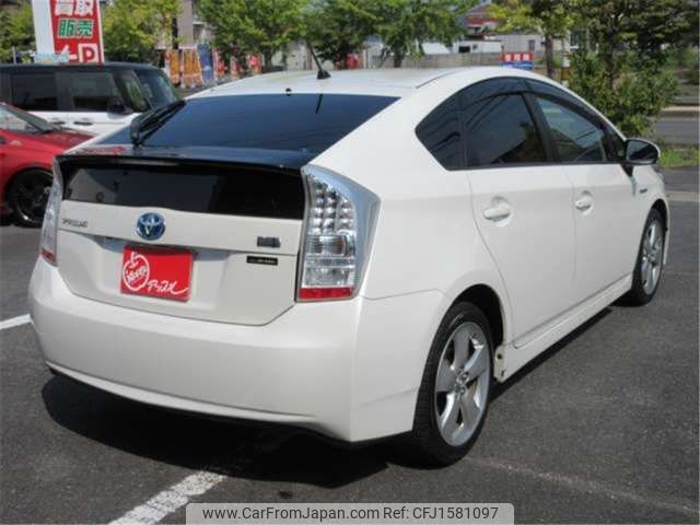toyota prius 2011 CFJ1581097 image 2