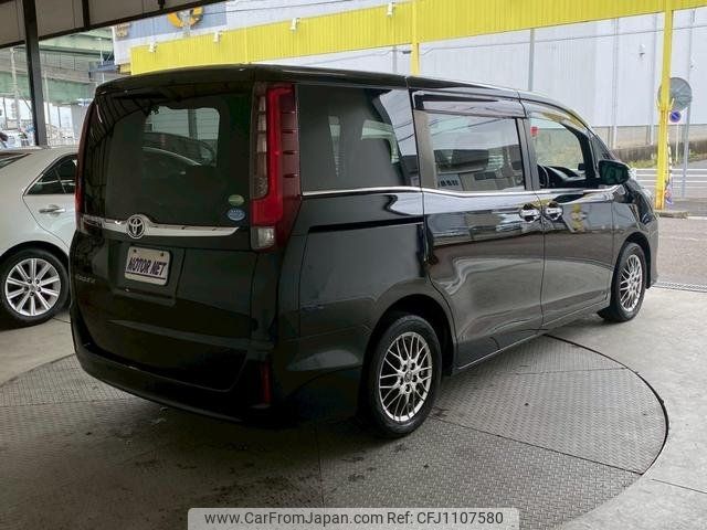 toyota esquire 2016 -TOYOTA--Esquire ZRR80G--0210862---TOYOTA--Esquire ZRR80G--0210862- image 2