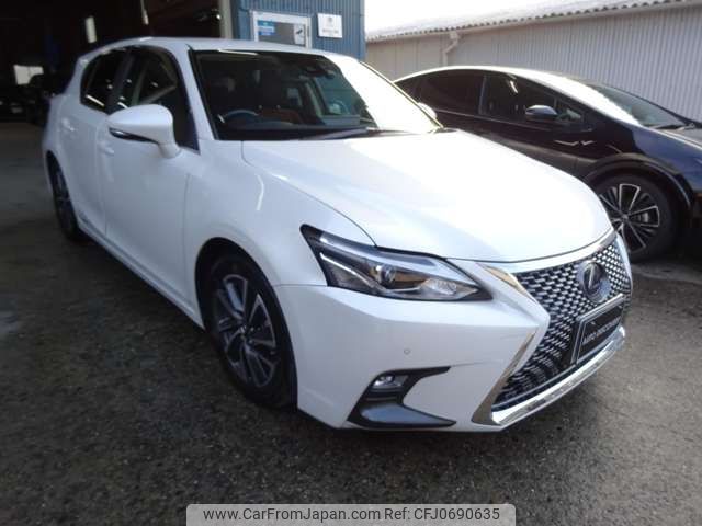 lexus ct 2020 -LEXUS--Lexus CT DAA-ZWA10--ZWA10-2359828---LEXUS--Lexus CT DAA-ZWA10--ZWA10-2359828- image 1