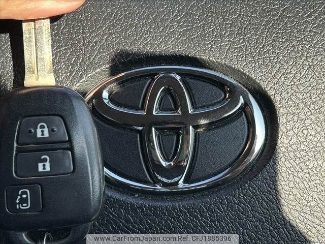 toyota sienta 2017 CFJ1885396 image 2