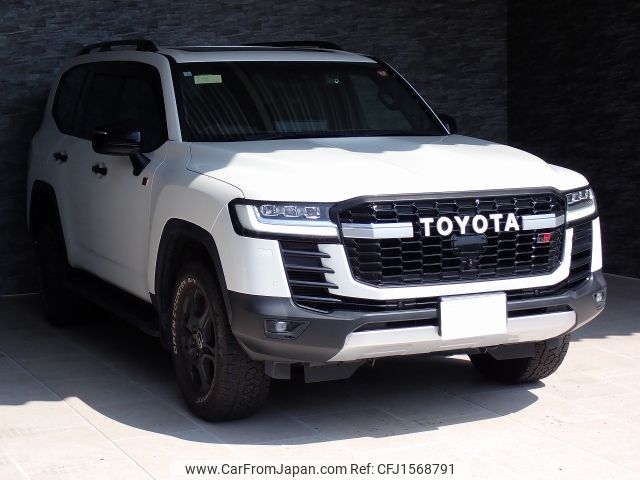 toyota land-cruiser-wagon 2022 CFJ1568791 image 2